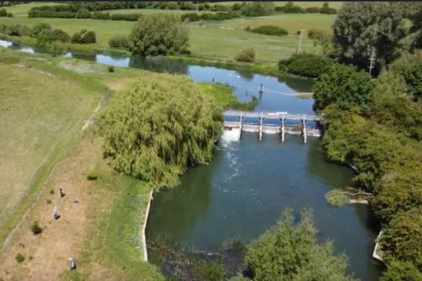 Shifford Weir on the river Thames