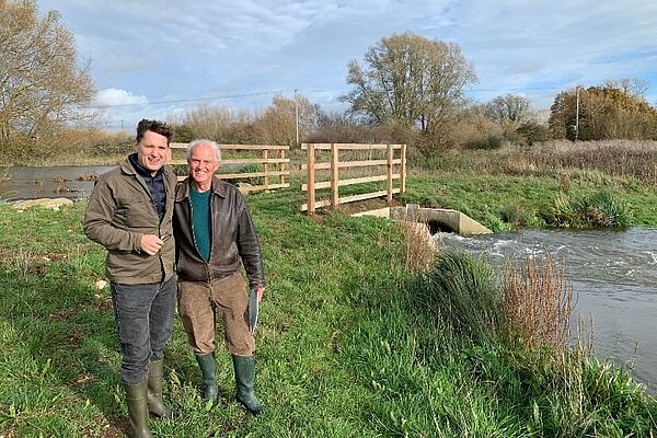 Exploring hydropower options with David Jeffcoat around Shifford Weir