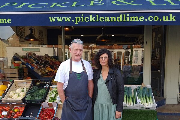 Layla Moran with a Botley Road business