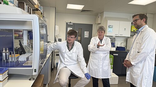 Freddie visiting the lab