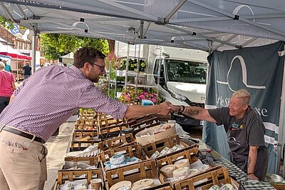 Freddie visiting the Tuesday Charter Market in Thame
